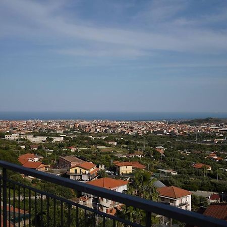 Holiday Flower Villa Panoramica Sul Golfo Di Catania ミステルビアンコ エクステリア 写真