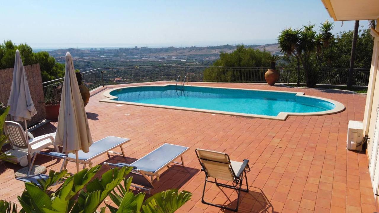 Holiday Flower Villa Panoramica Sul Golfo Di Catania ミステルビアンコ エクステリア 写真