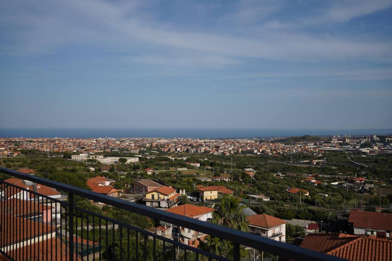 Holiday Flower Villa Panoramica Sul Golfo Di Catania ミステルビアンコ エクステリア 写真