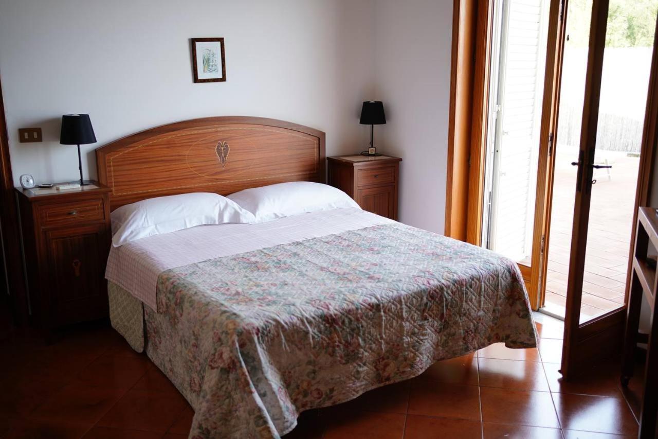Holiday Flower Villa Panoramica Sul Golfo Di Catania ミステルビアンコ エクステリア 写真